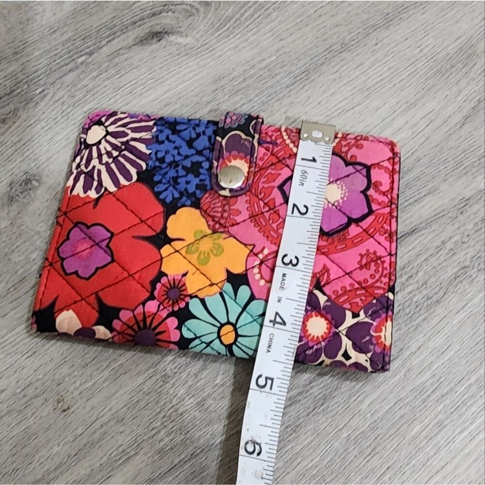 VERA‎ Bradley floral wallet - Picture 3 of 8